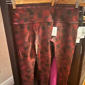 NWT - SOFTMARK CAUGHT IN THE MIDI HIGH WAISTED LEGGING